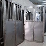 درب انباری آهنی سبک در انبار فلزی نیمه سنگین خرپشته سرویسی