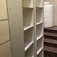 کتابخانه چند طبقه محکم