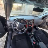 یک دستگاه خودرو دنا پلاس دنده