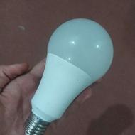 لامپ سوخته.