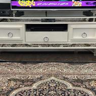 میز تلویزیون ام دی اف و آینه دار