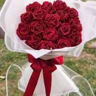 گل رز روبانی / ولنتاین/ دسته گل پروانه ای