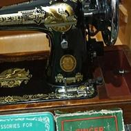 چرخ خیاطی سینگر