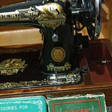 چرخ خیاطی سینگر