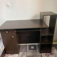 میز تحریر و کامپیوتر سالم