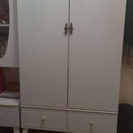 میز آرایش با آینه