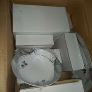 سرویس چینی کل طوسی نو هست کاملا زیبا