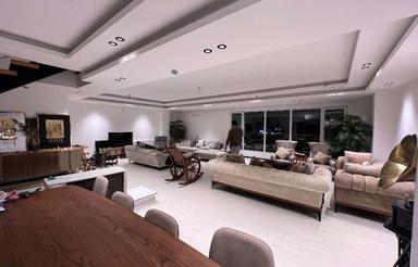 ⭕️ آپارتمان پنت198متر+40متر حیاط بلوار منفرد⭕️