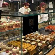 استخدام فروشنده برای فروشگاه بیکری