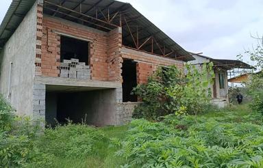 زمین داخل بافت به همراه ویلای نیمه کار