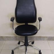 صندلی چرخدار شیک و با کیفیت