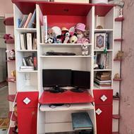 کمد با کتابخانه و میز تحریر