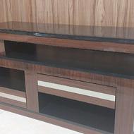 میز تلویزیون هایگلس