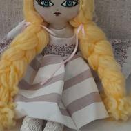 عروسک بغلی زیبا