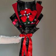 دسته گل بافتنی جاودان