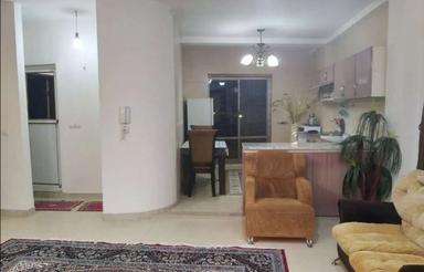 90متری /طبقه اول /تمیز شیک