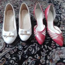 تعدادی گفش زنانه و بچه گانه پسر