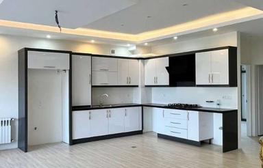 فروش آپارتمان 135 متر در خیابان آرا