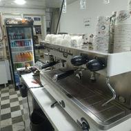 نیرو کار در کافه