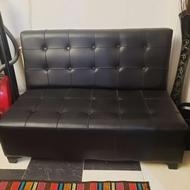 کاناپه ی چرمی نو و کیفیت عالی