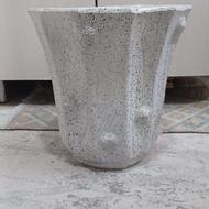 گلدان سفالی سالم