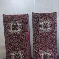 قالیچه و پشتی