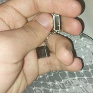 فلش 8 گیگ نوو