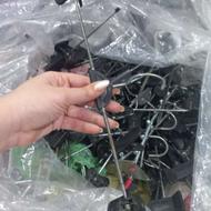 تعدادی گیره مناسب مغازه