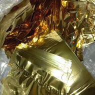 پاکت دسته دار وزیف دار رنگ طلایی و نقره‌ای