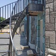 درب و پنجره و پله سازی دانیال تاکستان وحومه