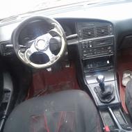 پژو 405 2000 مدل 77 معاوضه با نیسان مدل پایین دارم