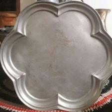 سینی بزرگ ورشو قدیمی 33سانتی به همراه پارچ بزرگ برنجی قدیمی