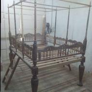 فروش تختخواب پایه بلند قدیمی