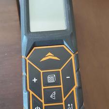 متر لیزری AEG