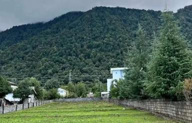 فروش یک قطعه زمین داخل شهرک با سند و جواز250متر