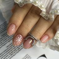 خدمات و آموزش تخصصی ناخن مانا