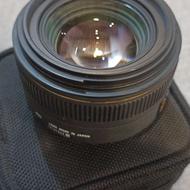 لنز سیگما 30 f1.4