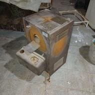 یک عدد بخاری نفتی