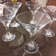 یک دست بستنی خوری ترک نو