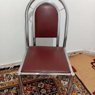 دو عدد صندلی و یک عدد میز سالم