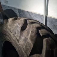 یک جفت لاستیک سایز 16.9 24 بیل بکهو و تراکتور