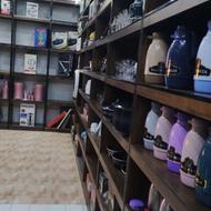 قفسه ویترین مغازه چوبی