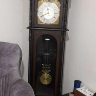 ساعت ایستاده چوبی