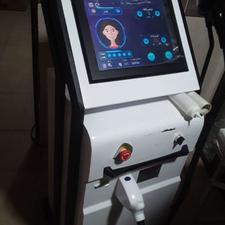 دستگاه لیزر موهای زائد بدن