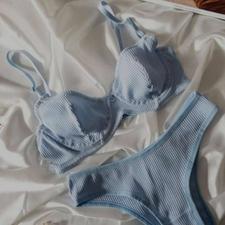 لباس زیر زنانه