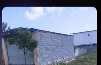 160متر زمین همراه با مغازه