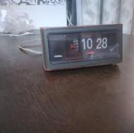 ساعت قدیمی .