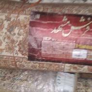 تعدادی فرش دستباف وماشینی