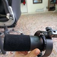 میکروفون و کارت صدا