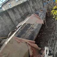 قایق چوبی تمیز